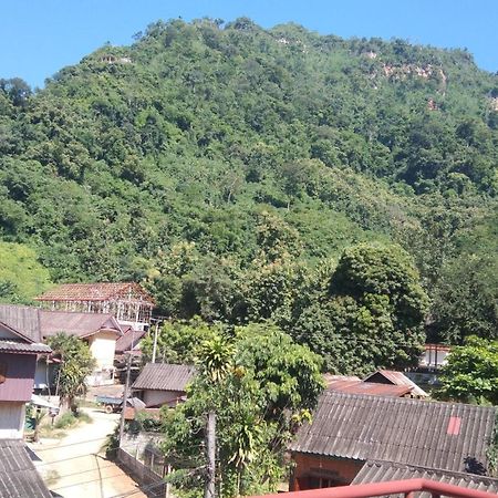 Amphai Guest House Nongkhiaw Buitenkant foto